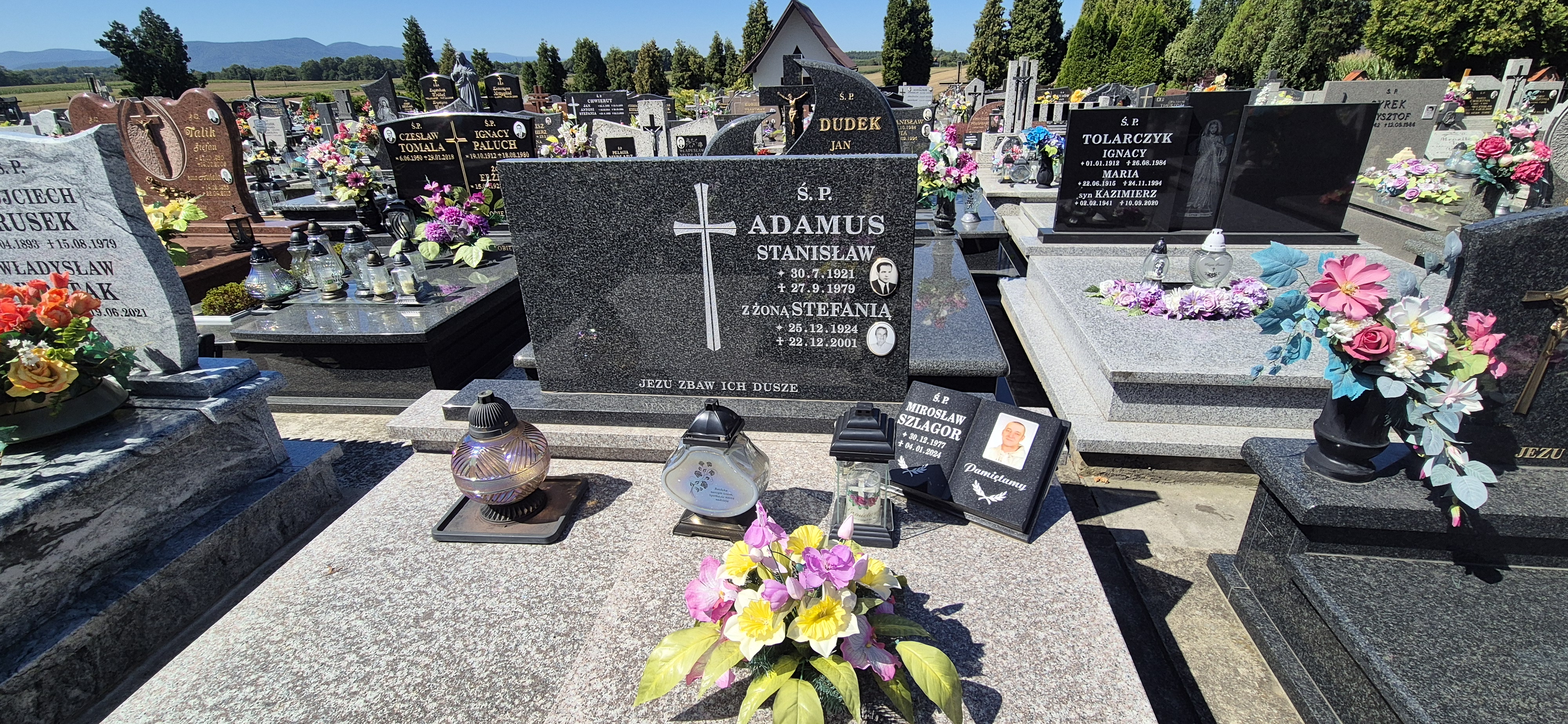 Grób Stanisław Adamus