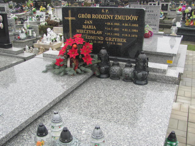 Grób Jan Żmuda